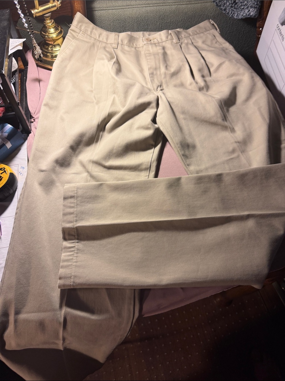 Wrangler Men's Pleated Chinos - Khaki